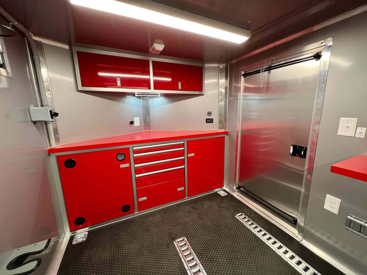 aluminum trailer cabinet v-nose