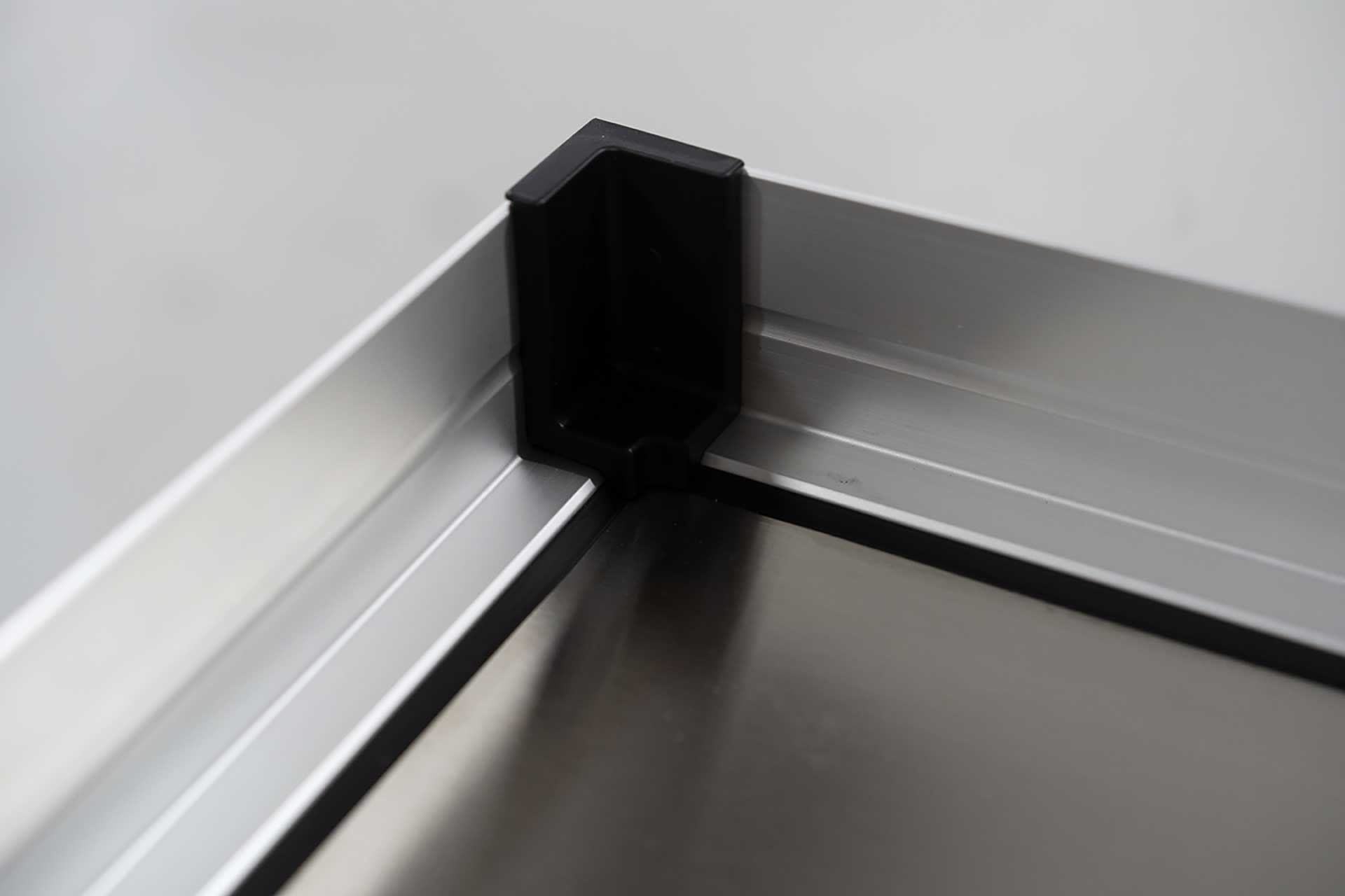 Gasket corners